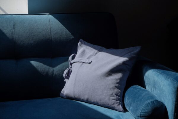 Poduszka z łuską gryki , naturalna , muślin bawełniany 40/40 – grey blue