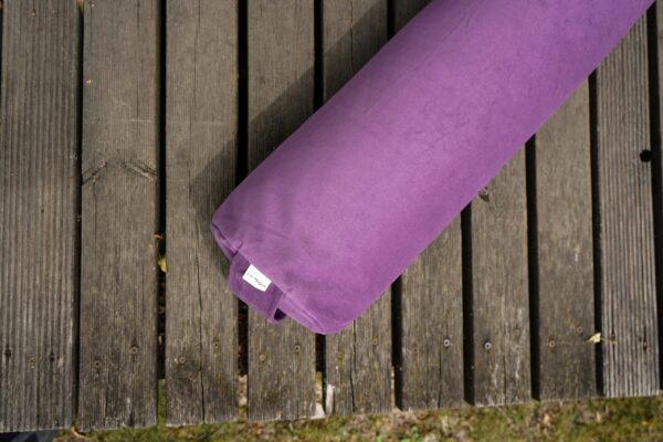 Wałek do jogi z gryką, bolster – fioletowy